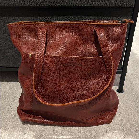 portland leather goods Handbags - Portland Leather Goods crossbody tote with zipper